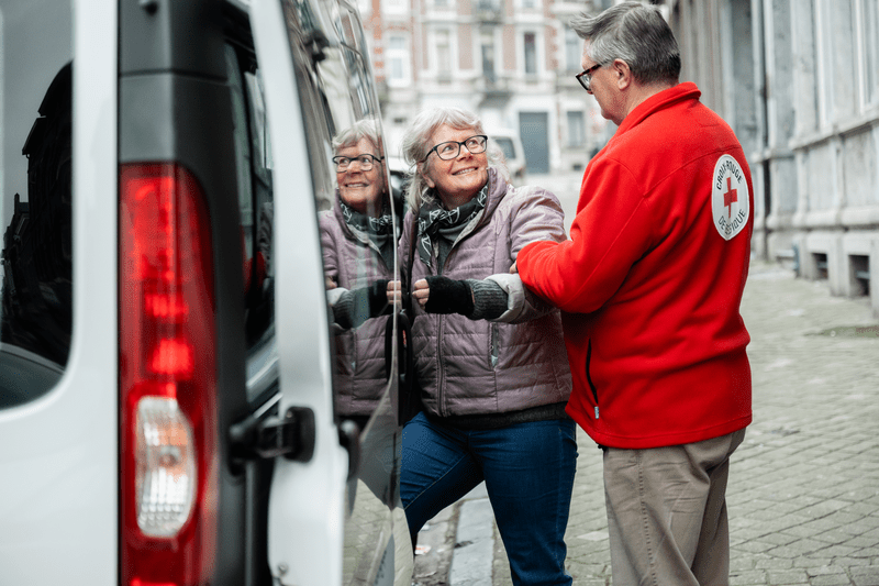Un chauffeur pour personne à mobilité réduite